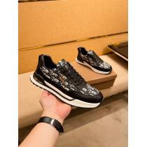 コピー ブランド 通販視線を集めて海外限定モデル 新作スニーカーDIOR