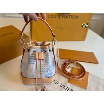 コピー ブランドLOUIS VUITTON2026のトレンド先行予約販売バッグ