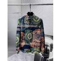長袖シャツVERSACEコピー 品 ブランド大人っぽい今年の夏は着こなし