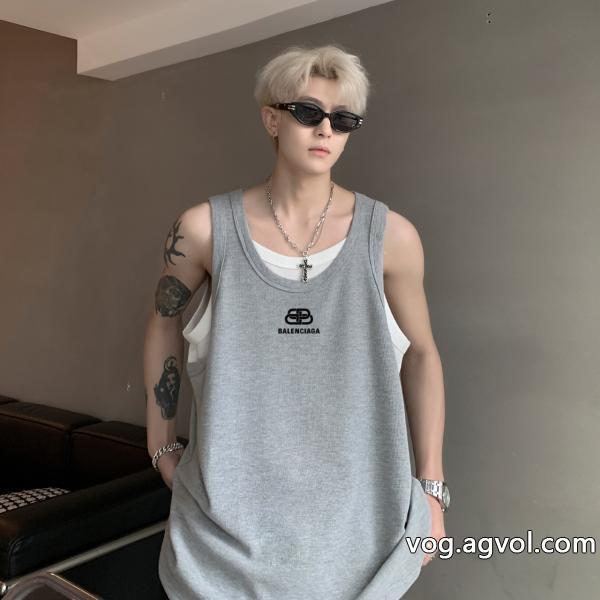 コピー 品 販売balenciaga半袖Tシャツシンプルなデザイン大人感漂う2026新作