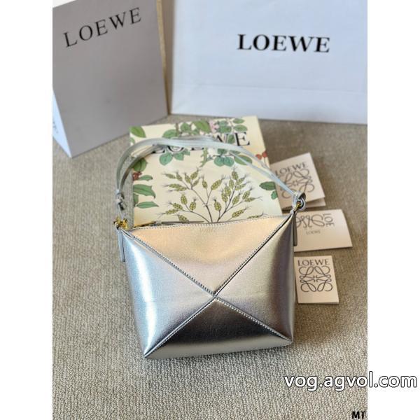バッグ最新で完売確実韓国の人気LOEWEコピー ブランド 優良