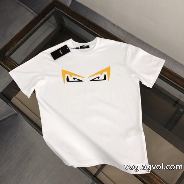 着回し力抜群大人気新作日本未入荷FENDI偽物 ブランド半袖Tシャツ