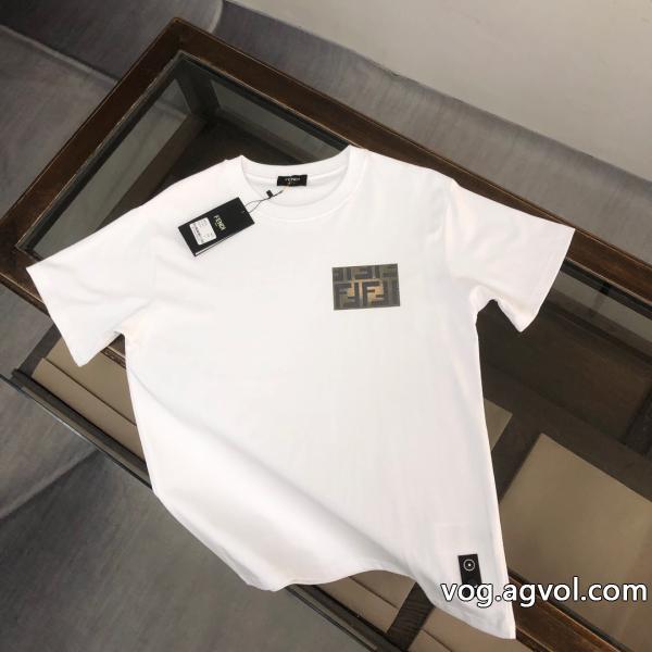 VIPセール最新☆大人気☆話題沸騰半袖TシャツFENDIコピー 品 販売