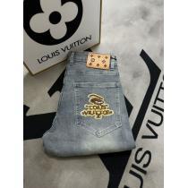 ブランド コピー 優良ジーンズLOUIS VUITTONSS23完売必至カジュアル反転魅力