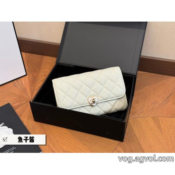 ブランド コピー安定感がありファッションの最先端！バッグCH