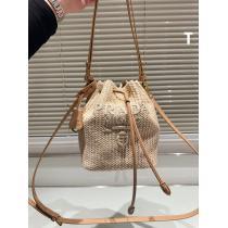 根強い人気定番商品人気上昇中ブランド 偽物PRADAバッグ