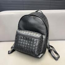 男性用リュックサック奥行きのある新作 オフィス使いにbottega venetaコピー 品 販売