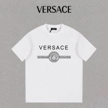 大人気商品スペシャルプライスブランド コピー 販売 VERSACE半袖Tシャツ
