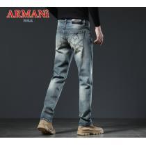 今年風春先に注目を集めるジーンズコピー 商品 通販ARMANI