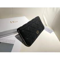 DIORブランド 品 激安 通販財布魅力的な価格ちょっと大人の印象
