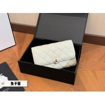 ブランド コピー安定感がありファッションの最先端！バッグCH
