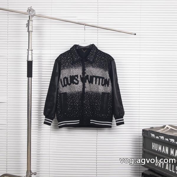偽物 ブランド 激安コート話題が沸騰中印象に残るデザインLOUIS VUITTON