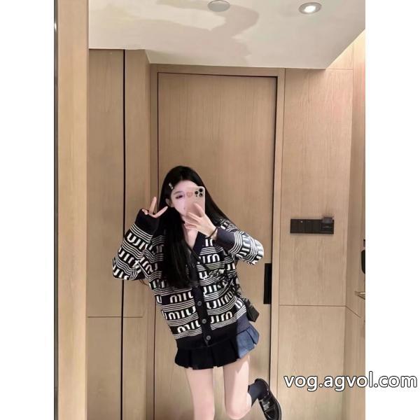 大人着用可大胆なデザインブランド コピー 専門コートMIUMIU