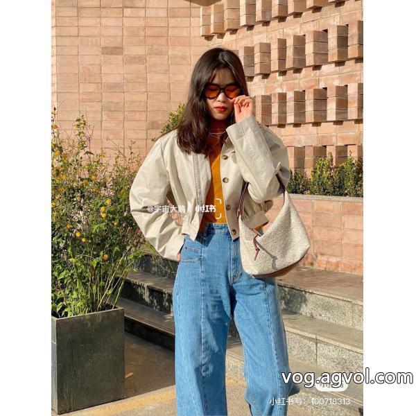 LOEWEバッグ存在感のある海外直送スーパー コピー 通販 優良