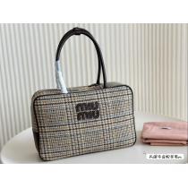 2026人気新作が登場オシャレ度アップブランド スーパー コピー 優良MIUMIUバッグ