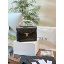 印象に残るデザイン使い勝手も良好バッグブランド 激安CELINE