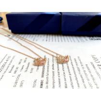 上品シックなお品魅力的な今年らしいネックレスSWAROVSKIスーパー コピー  