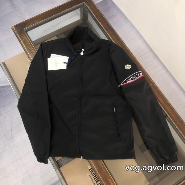 ジャケット意外と相性がいい透け感優しいMONCLERコピー 品 販売