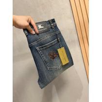 BURBERRY愛用ブランドヘルシー 抜け感重視ジーンズコピー 通販
