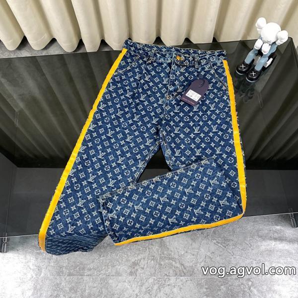 高級感も漂いファッションに新しい色ジーンズLOUIS VUITTONブランド 激安