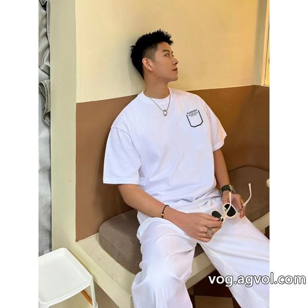 BURBERRYコスパ最強エレガント系スタイル半袖Tシャツ偽物 ブランド 激安