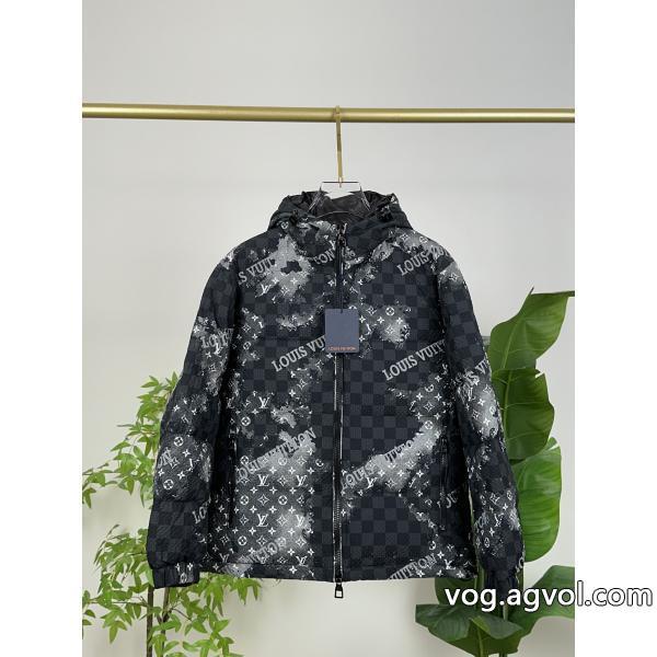 爽やかさ涼しげに演出スーパー コピー ブランド 専門ダウンジャケットLOUIS VUITTON