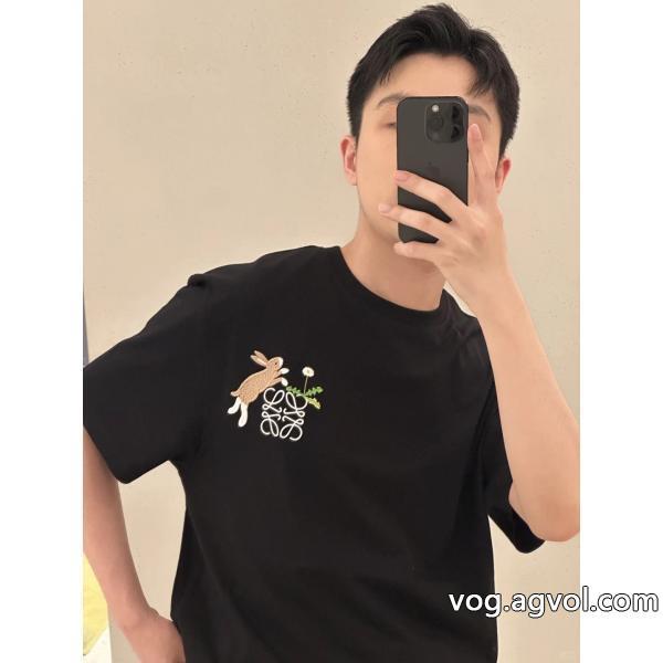 LOEWE偽物 ブランド 販売絶妙な抜け感高いクオリティ半袖Tシャツ