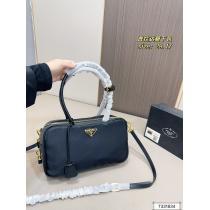 ブランド フェイクバッグ旬の気分を絶妙に今だけSALEPRADA