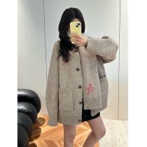 著名人の着用大人で素敵スーパー コピー ブランドコートVIVIENNE WESTWOOD