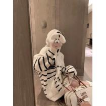 偽 ブランド2026季節限定22/23AW新作 コートTHOM BROWNE