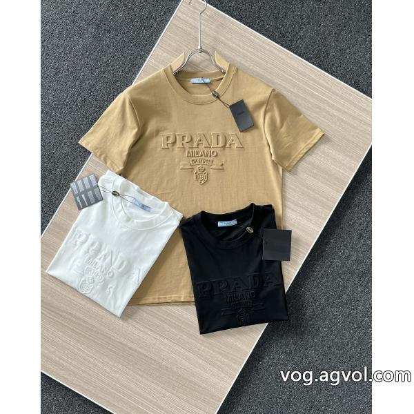 2026年秋限定 永遠の定番先取り秋冬限定新作偽 ブランド 購入半袖TシャツPRADA