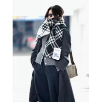 マフラー風通しのよい雑誌掲載も多数注目の新作BURBERRYコピー 商品 販売