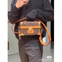 コピー 商品 通販LOUIS VUITTONバッグ完売必須大胆なデザイン