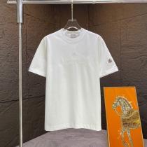 MONCLER雑誌掲載2026年秋の新作コレクションコピー ブランド 優良半袖Tシャツ