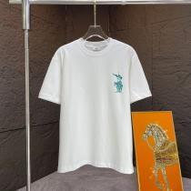 素敵なスタイルで冬の定番今流行半袖Tシャツブランド コピー 優良バーバリー