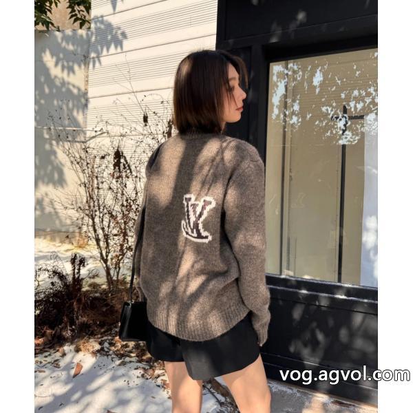 ブランド スーパー コピー 舗完売目前国内希少！大人気セーターLOUIS VUITTON