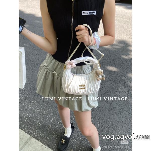 限定生産品今季はファション感漂うコピー 通販MIUMIUバッグ