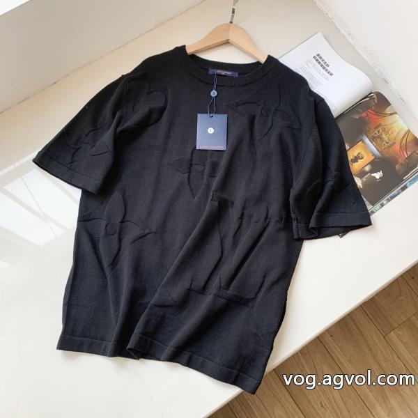 スーパー コピー 販売新春セールアイテムNEW!国内完売LOUIS VUITTON半袖Tシャツ