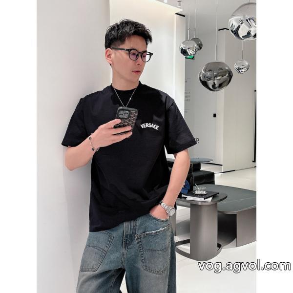 VERSACEコピー 商品 販売期間限定セール今季流行りの人気新作半袖Tシャツ
