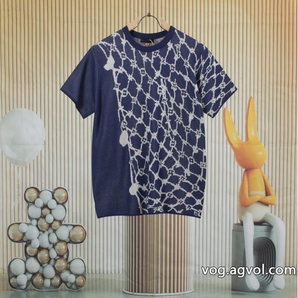 ブランド コピー 販売半袖Tシャツ存在感は抜群早期完売LOUIS VUITTON