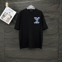 偽 ブランド 通販半袖Tシャツ通気性と吸汗性に優れ旬の気分を絶妙にルイ ヴィトン