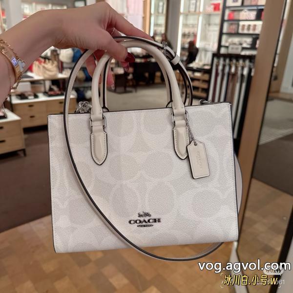 COACHブランド 偽物 通販バッグ2026人気がますます人気上品カジュアルな雰囲気に
