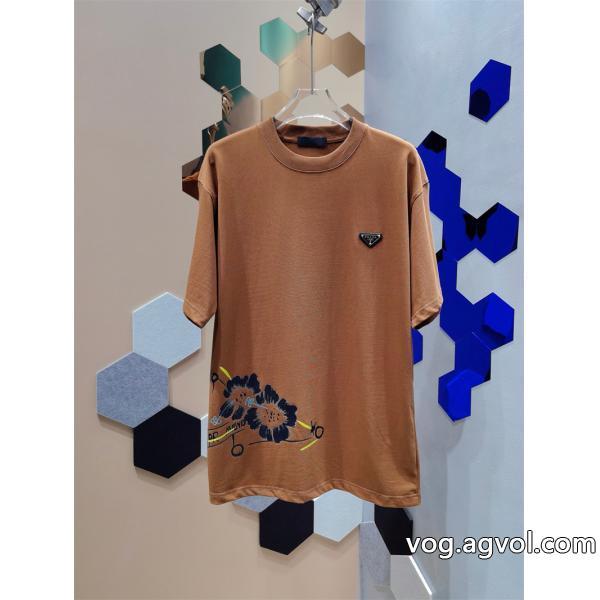 日本完売高級感も漂いブランド レプリカPRADA半袖Tシャツ