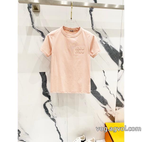 MIUMIU在庫あり即発価格帯が魅力的半袖Tシャツコピー ブランド 通販 安心