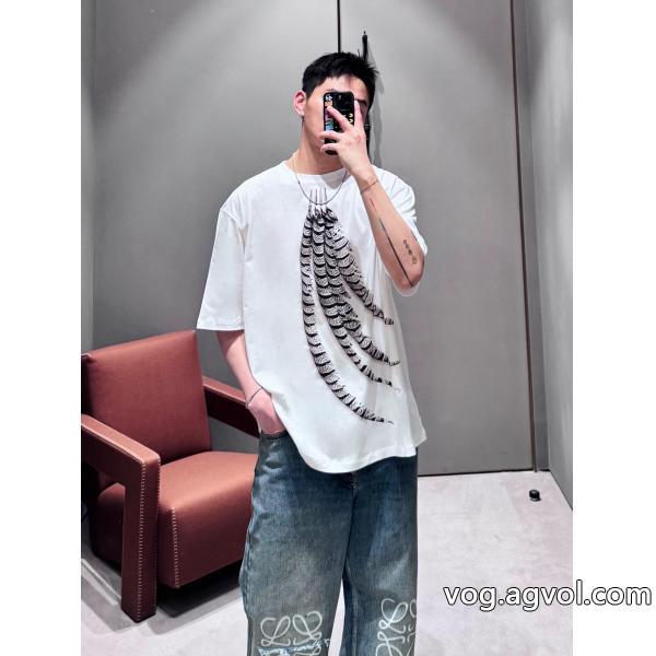 偽物 通販 ロエベ半袖Tシャツ軽やかな印象大人の色気を印象に