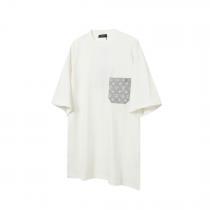 偽 ブランドLOUIS VUITTON優しげ人気アイテムリラックスした雰囲気に半袖Tシャツ