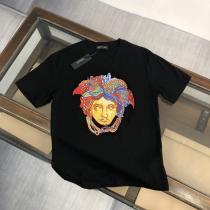 偽物 ブランド ショップ夏限定魅力的な新作半袖TシャツVERSACE
