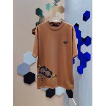 日本完売高級感も漂いブランド レプリカPRADA半袖Tシャツ