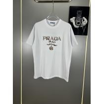 半袖Tシャツコピー 品 ブランド大人の雰囲気たっぷり着まわしアクセントPRADA
