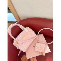 SS23残り僅使い勝手の良さMIUMIUバッグブランド コピー 品